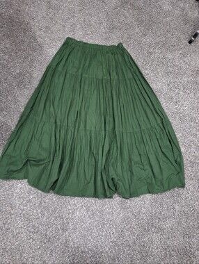 Vintage Dion Green Tiered Broomstick Midi Skirt .Size M